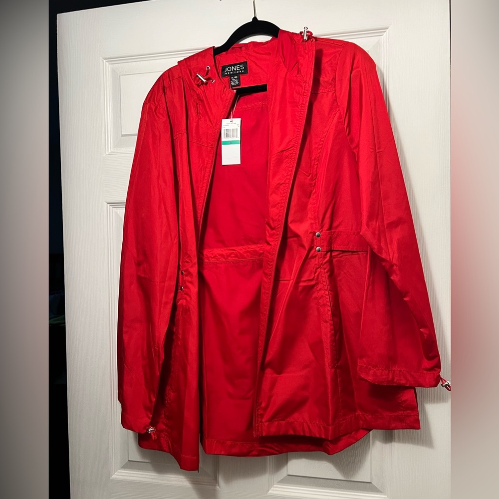 Jones New York Raincoat, XL